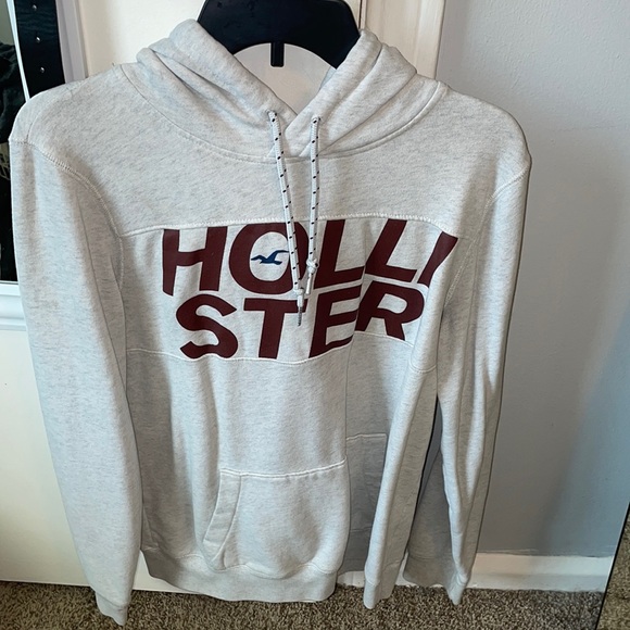 Hollister Other - Hollister sweatshirt